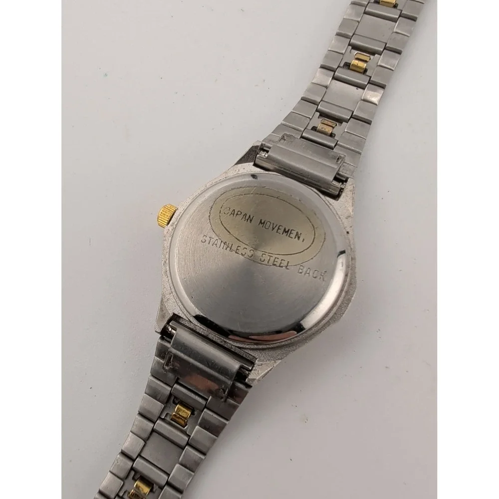 Qo Women's Classic Watch 25mm Case Two Tone Adjustable Band- New Battery